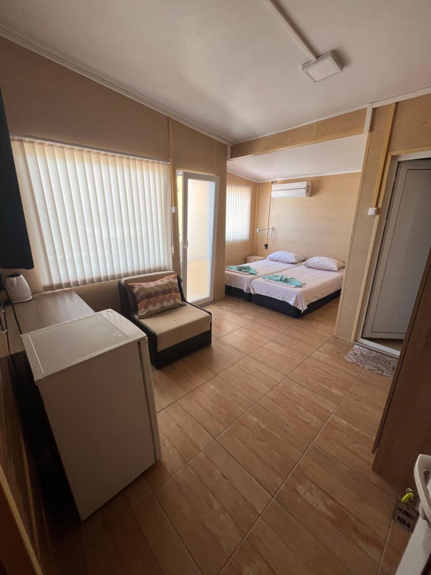 Family Hotel Globus Golden Sands Exteriör bild