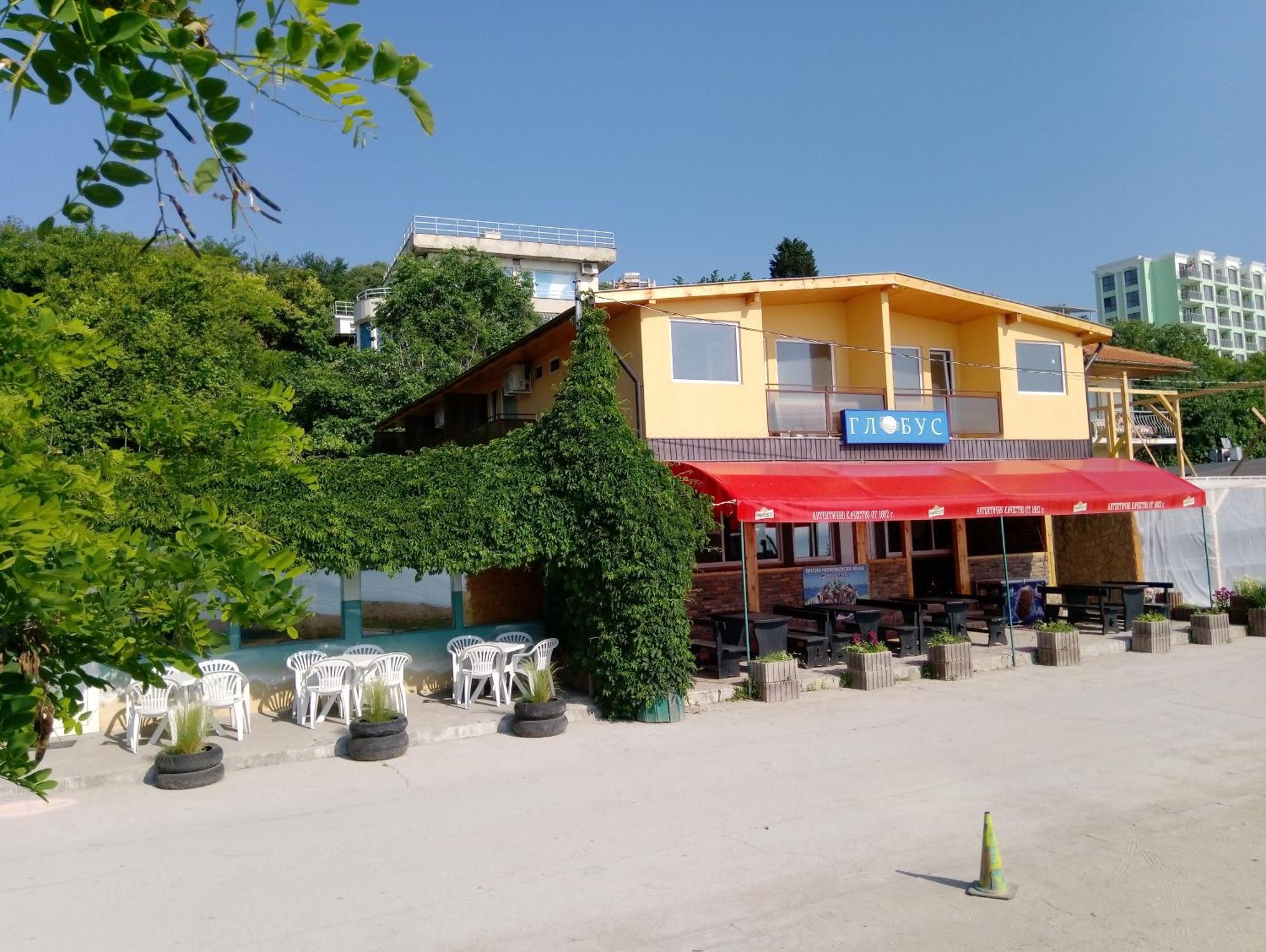 Family Hotel Globus Golden Sands Exteriör bild