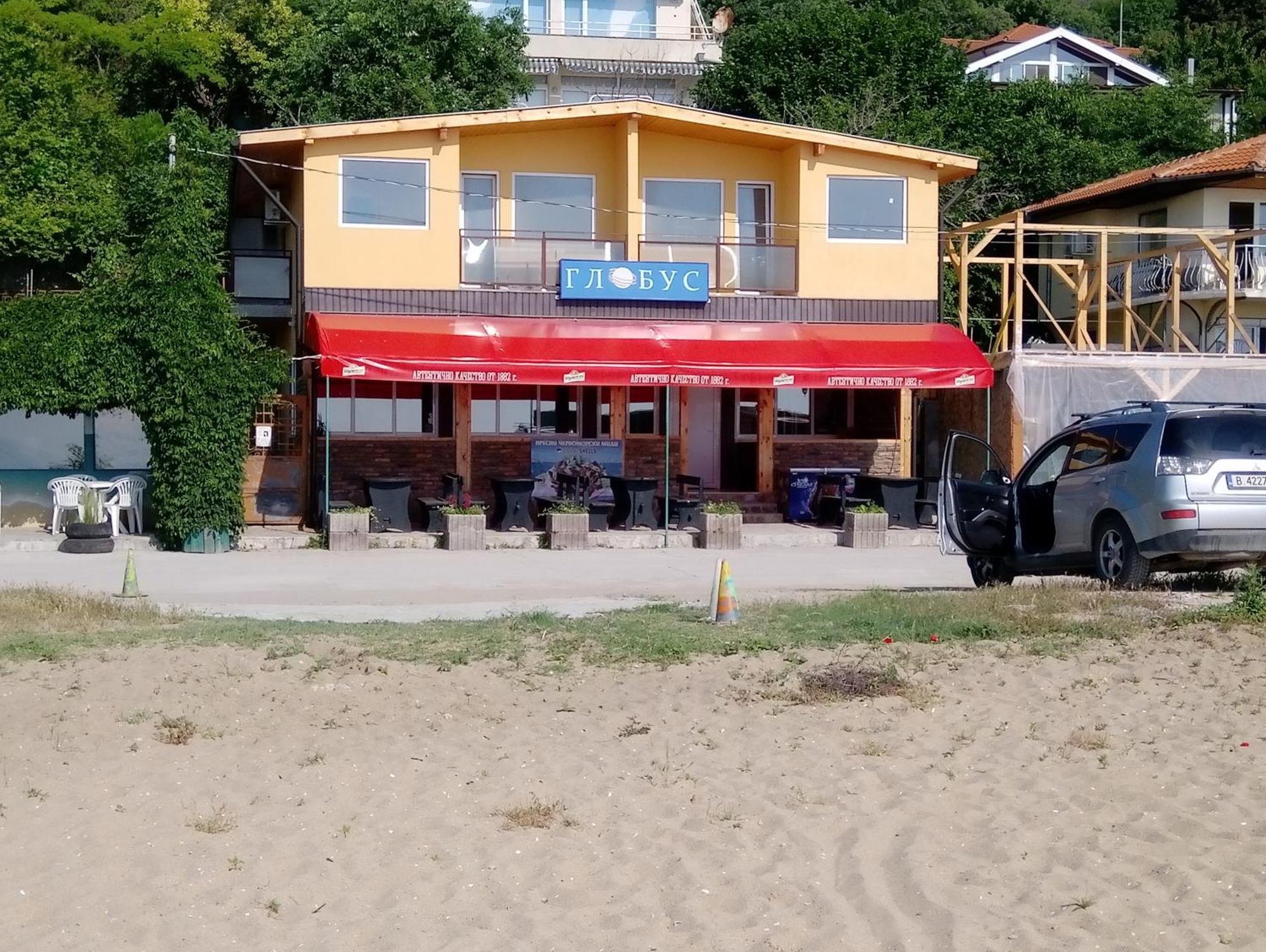 Family Hotel Globus Golden Sands Exteriör bild
